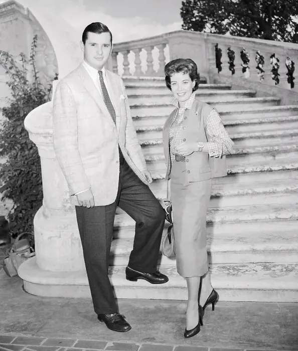 Framed Print : Gloria DeHaven and Richard Fincher Framed Print : Gloria DeHaven and Richard Fincher