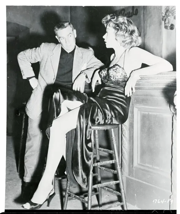 Framed Print : Gloria Grahame Speaking With Kenny Williams Framed Print : Gloria Grahame Speaking With Kenny Williams