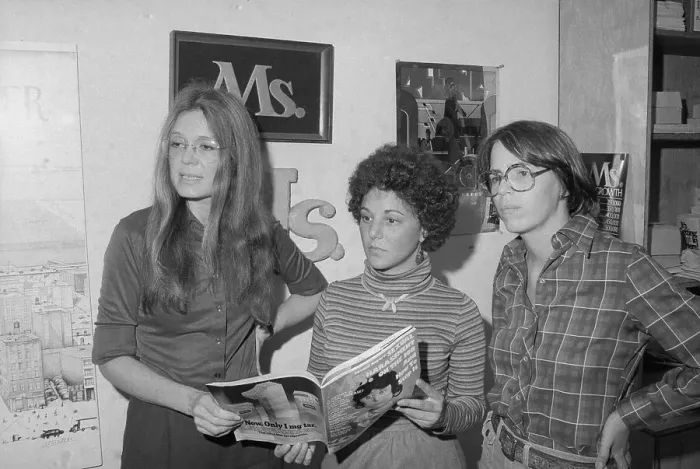 Framed Print : Gloria Steinem Visiting Ms. Magazine Office Framed Print : Gloria Steinem Visiting Ms. Magazine Office