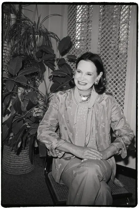 Framed Print : Gloria Vanderbilt Framed Print : Gloria Vanderbilt