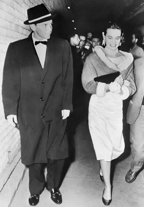 Framed Print : Gloria Vanderbilt and Frank Sinatra Walking Together Framed Print : Gloria Vanderbilt and Frank Sinatra Walking Together