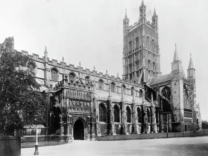 Framed Print : GLOUCESTER CATHEDRAL Framed Print : GLOUCESTER CATHEDRAL