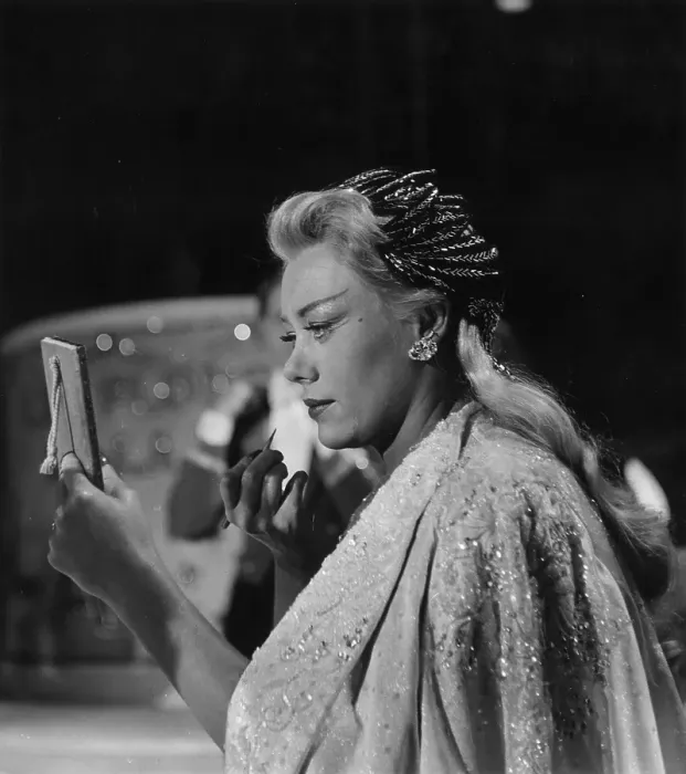 Framed Print : Glynis Johns Framed Print : Glynis Johns