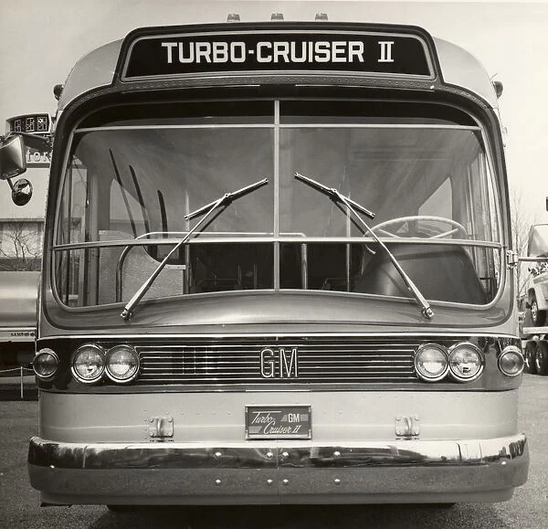GM Turbo-Cruiser bus