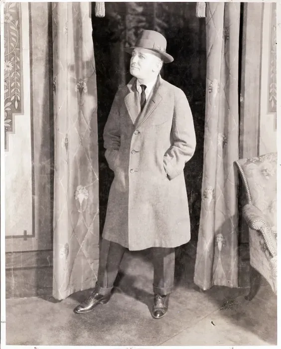 Framed Print : Goerge M Cohan Stands / Curtains Framed Print : Goerge M Cohan Stands / Curtains