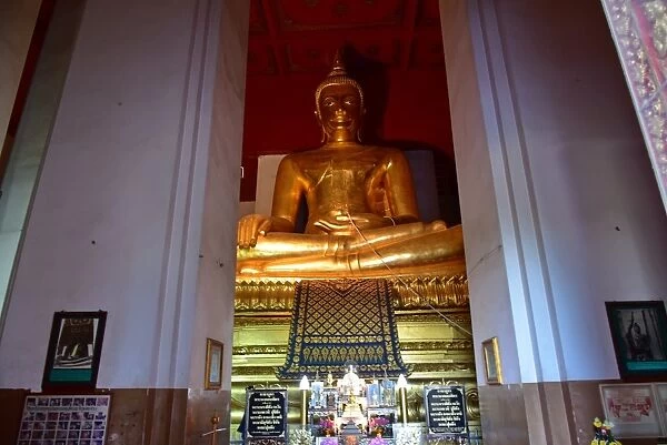 Gold buddha Wat Phra Mongkhon Bophit UNESCO Ayutthaya Thailand