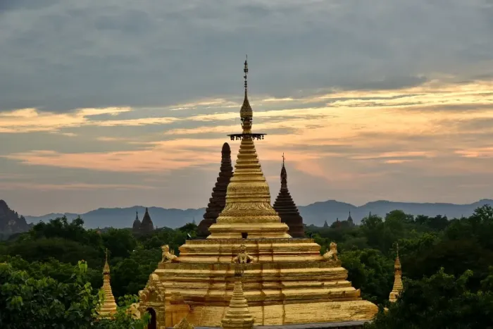 Framed Print : Gold stupa with sunset at Bagan, unesco ruins Myanmar. Asia Framed Print : Gold stupa with sunset at Bagan, unesco ruins Myanmar. Asia