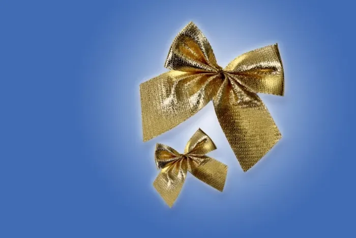 Framed Print : Golden bows