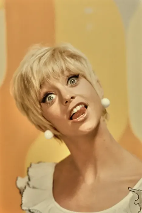 Framed Print : Goldie Hawn, American Actress Framed Print : Goldie Hawn, American Actress
