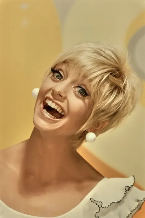 Framed Print : Goldie Hawn, American Actress Framed Print : Goldie Hawn, American Actress