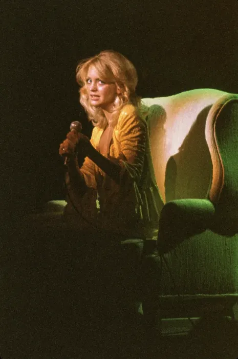 Framed Print : Goldie Hawn Plays Las Vegas Framed Print : Goldie Hawn Plays Las Vegas