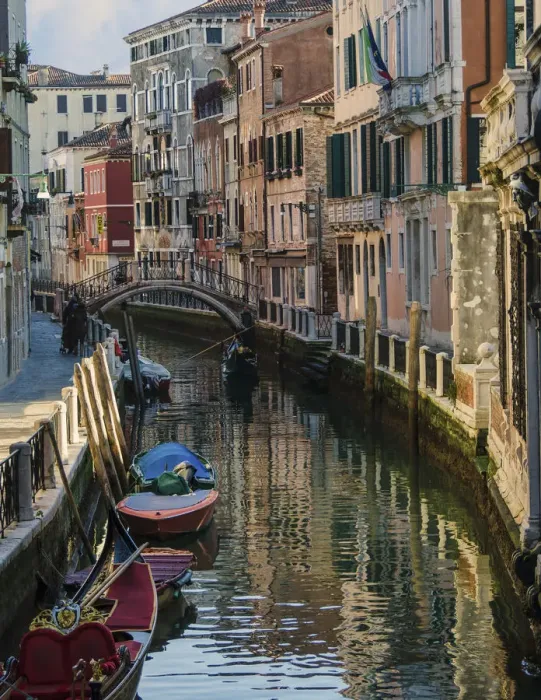 Framed Print : The gondolier Framed Print : The gondolier