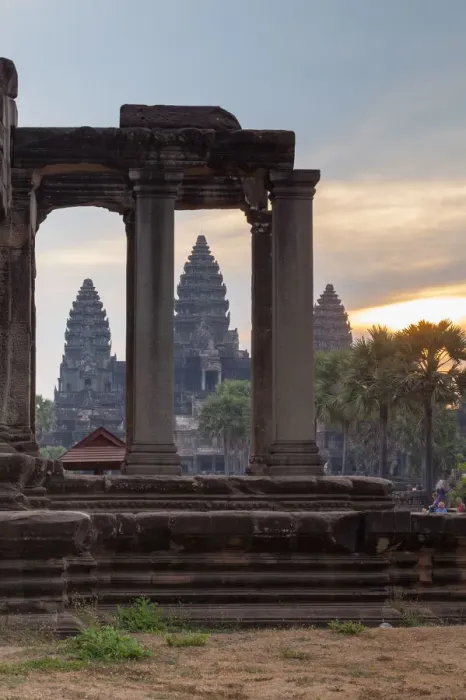 Framed Print : Good Morning Angkor Wat Framed Print : Good Morning Angkor Wat
