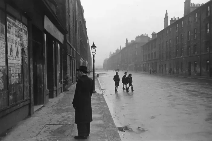 Framed Print : Gorbals Street