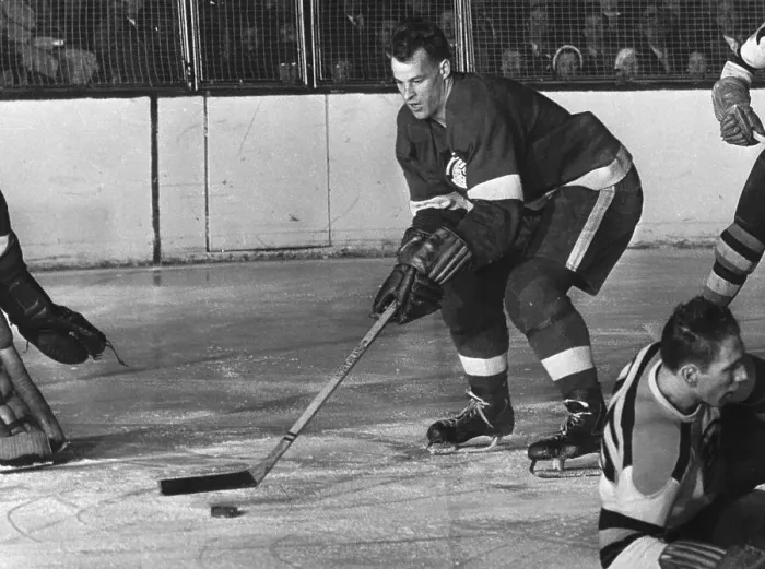Framed Print : Gordon Howe in Hockey Action