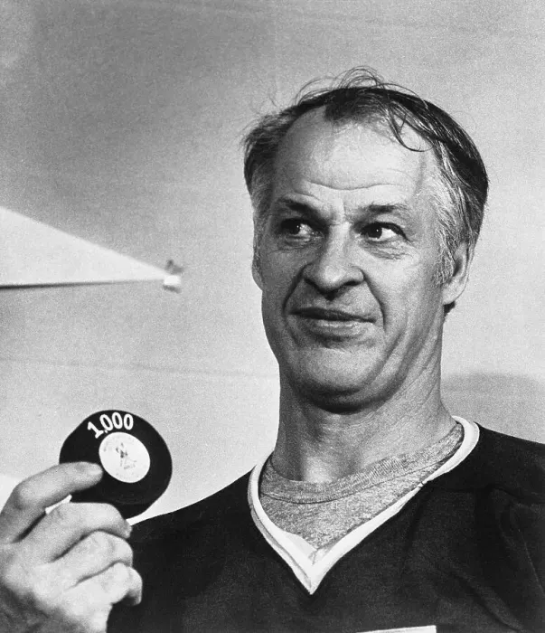 Framed Print : Gordon Howe Holding 1000th Goal Puck Framed Print : Gordon Howe Holding 1000th Goal Puck