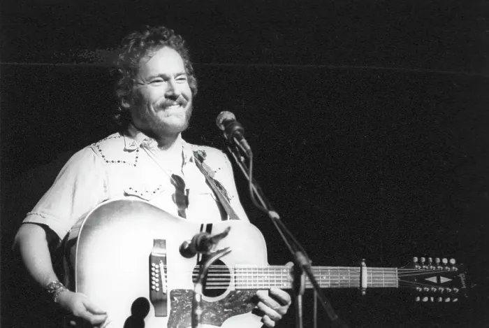Framed Print : Gordon Lightfoot Performing Framed Print : Gordon Lightfoot Performing