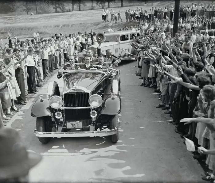 Framed Print : Governor Roosevelt Waving His Hat from Car Framed Print : Governor Roosevelt Waving His Hat from Car