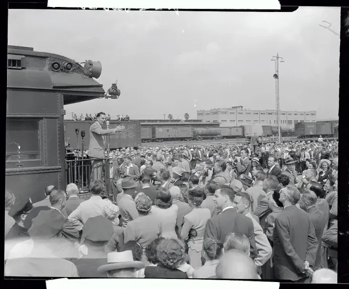 Framed Print : Governor Thomas E. Dewey Addressing Crowd of Supporters Framed Print : Governor Thomas E. Dewey Addressing Crowd of Supporters