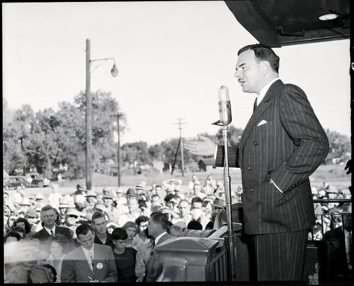 Framed Print : Governor Thomas E. Dewey Campaiging Framed Print : Governor Thomas E. Dewey Campaiging