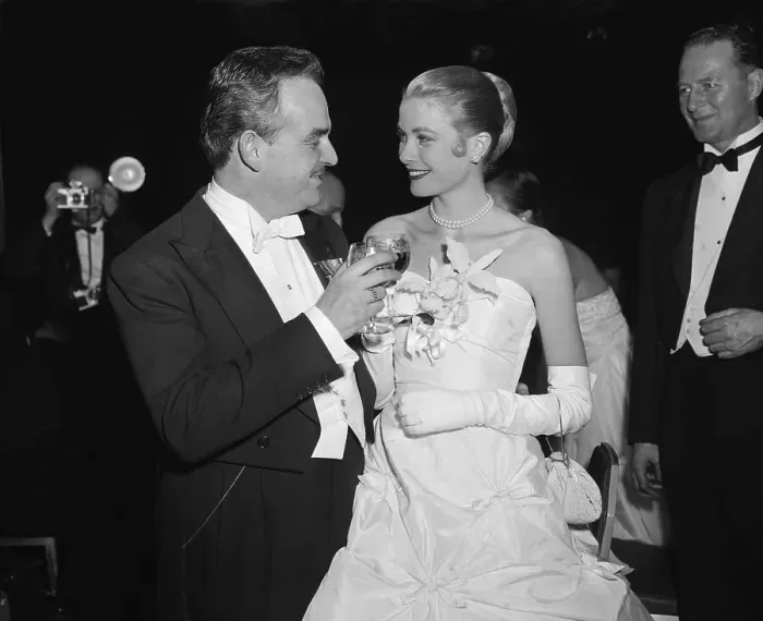 Framed Print : Grace Kelly And Fiance Prince Rainier Framed Print : Grace Kelly And Fiance Prince Rainier