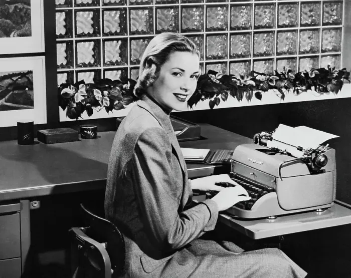 Framed Print : Grace Kelly Using a Typewriter Framed Print : Grace Kelly Using a Typewriter