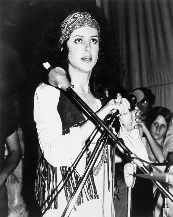 Framed Print : Grace Slick Performing In Concert Framed Print : Grace Slick Performing In Concert