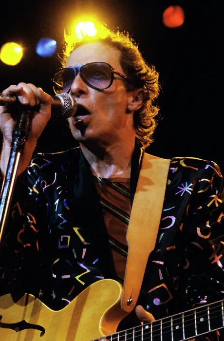 Framed Print : Graham Parker & The Rumour Plays The Agora Ballroom, Atlanta Framed Print : Graham Parker & The Rumour Plays The Agora Ballroom, Atlanta