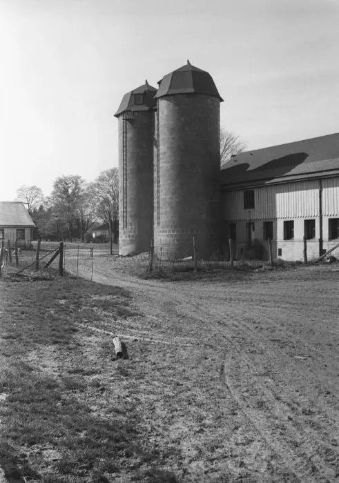 Framed Print : Grain elevators