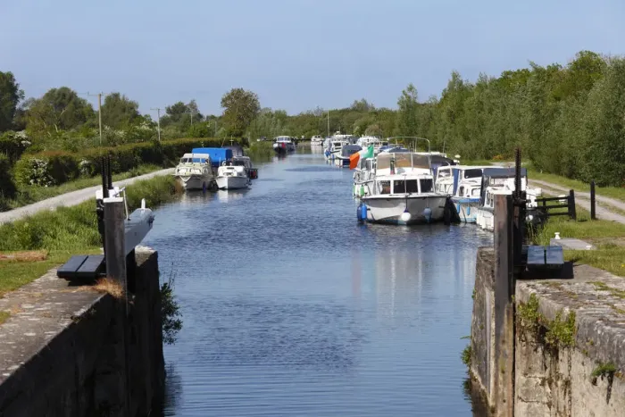 Framed Print : Grand Canal, Shannon Harbour, County Offaly, Leinster, Ireland, Europe Framed Print : Grand Canal, Shannon Harbour, County Offaly, Leinster, Ireland, Europe