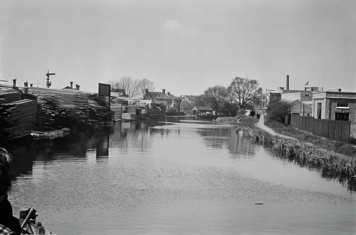 Framed Print : Grand Union Canal