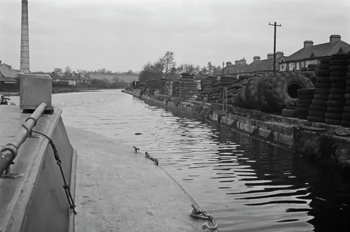 Framed Print : Grand Union Canal Framed Print : Grand Union Canal