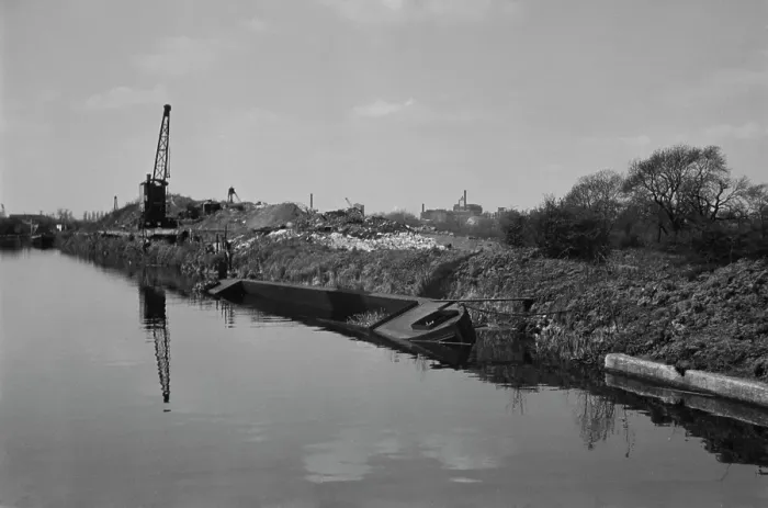 Framed Print : Grand Union Canal Framed Print : Grand Union Canal