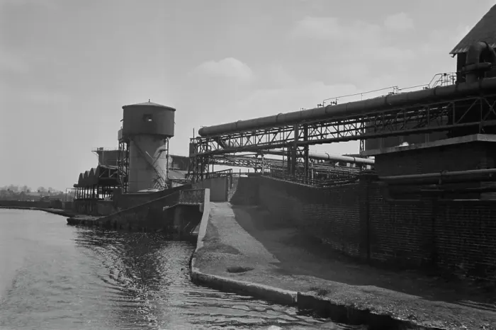 Framed Print : Grand Union Canal Framed Print : Grand Union Canal