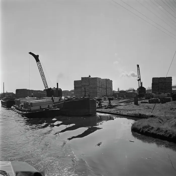 Framed Print : Grand Union Canal