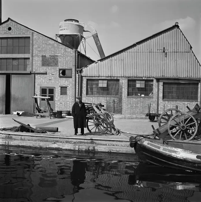 Framed Print : Grand Union Canal Framed Print : Grand Union Canal