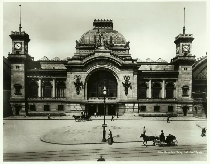 Framed Print : Grand Union Railway Entrance Framed Print : Grand Union Railway Entrance