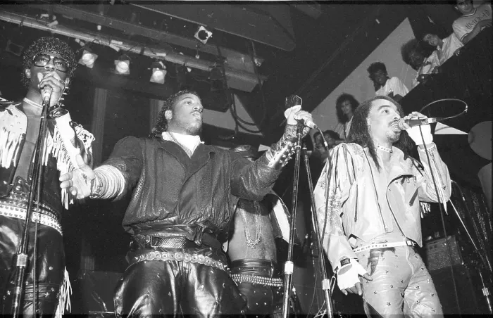 Framed Print : Grandmaster Flash & The Furious Five Performing Framed Print : Grandmaster Flash & The Furious Five Performing