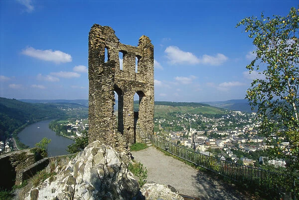 Gravenburg Castle Ruin, Mosel, Germany