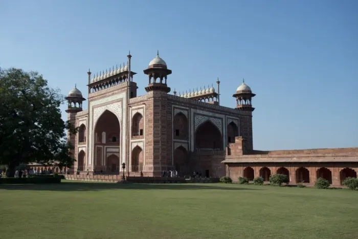 Framed Print : Great gate (Darwaza-i rauza) gateway to the Taj Mahal, Agra, Uttar Pradesh, India Framed Print : Great gate (Darwaza-i rauza) gateway to the Taj Mahal, Agra, Uttar Pradesh, India