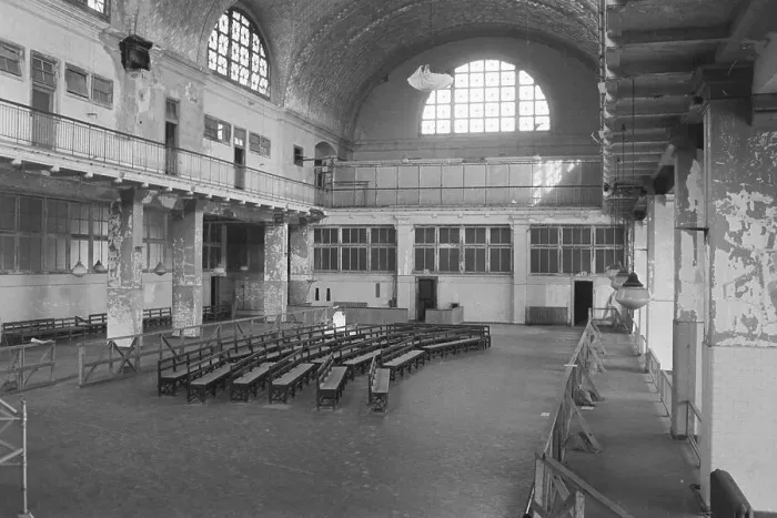 Framed Print : Empty Great Hall At Ellis Island