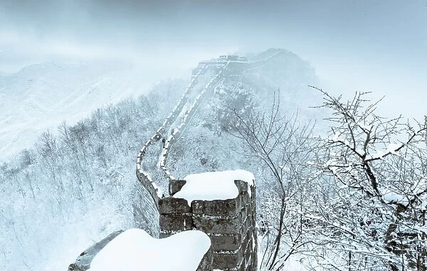 great wall of china in winter