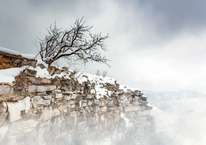 Framed Print : great wall of china in winter Framed Print : great wall of china in winter