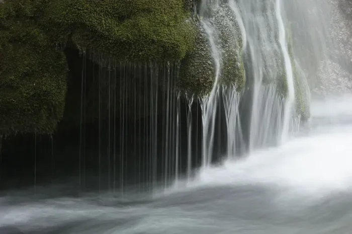 Framed Print : Green waterfall in Gyuzaighou, China Framed Print : Green waterfall in Gyuzaighou, China