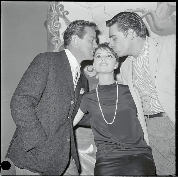 Framed Print : Greeting Anna Maria Alberghetti Framed Print : Greeting Anna Maria Alberghetti