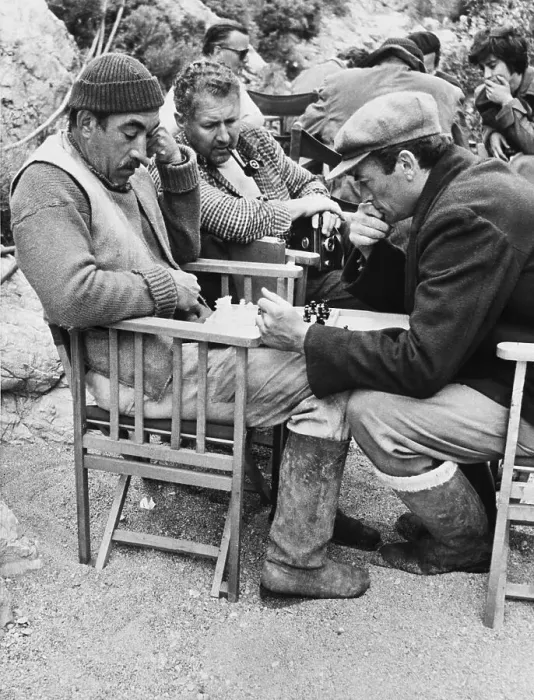 Framed Print : Gregory Peck and Anthony Quinn Playing Chess Framed Print : Gregory Peck and Anthony Quinn Playing Chess