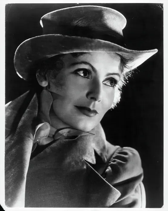 Framed Print : Greta Garbo In Conquest Framed Print : Greta Garbo In Conquest