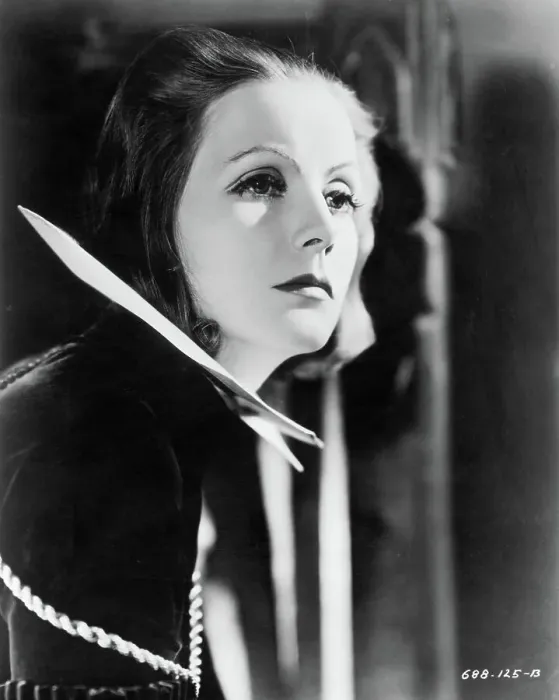 Framed Print : Greta Garbo in Queen Christiana