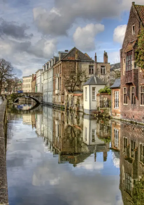 Framed Print : The Groenerei Canal, Bruges, Belgium Framed Print : The Groenerei Canal, Bruges, Belgium