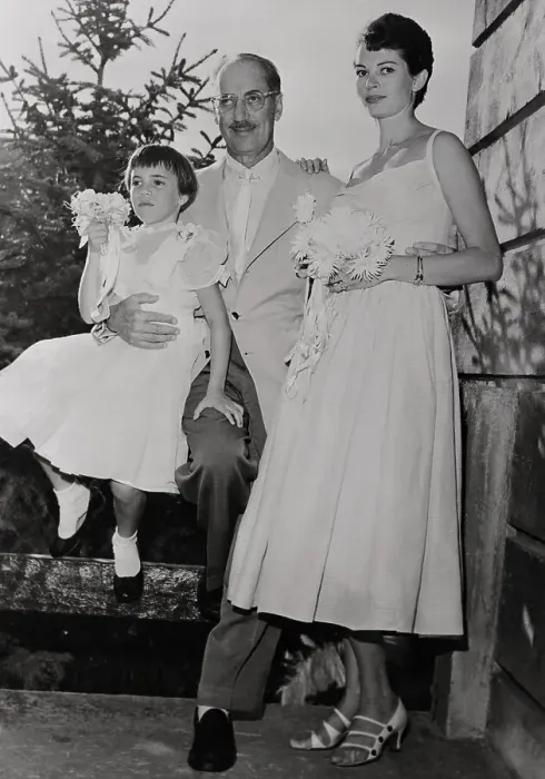 Framed Print : Groucho Marx with Family Framed Print : Groucho Marx with Family